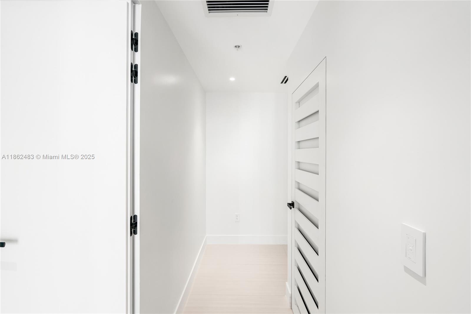 image Axis On Brickell35
