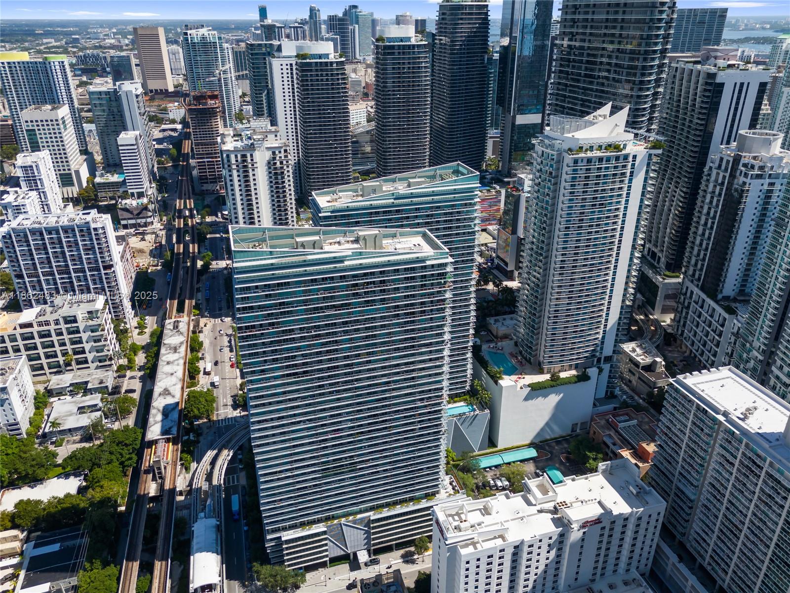 image Axis On Brickell74