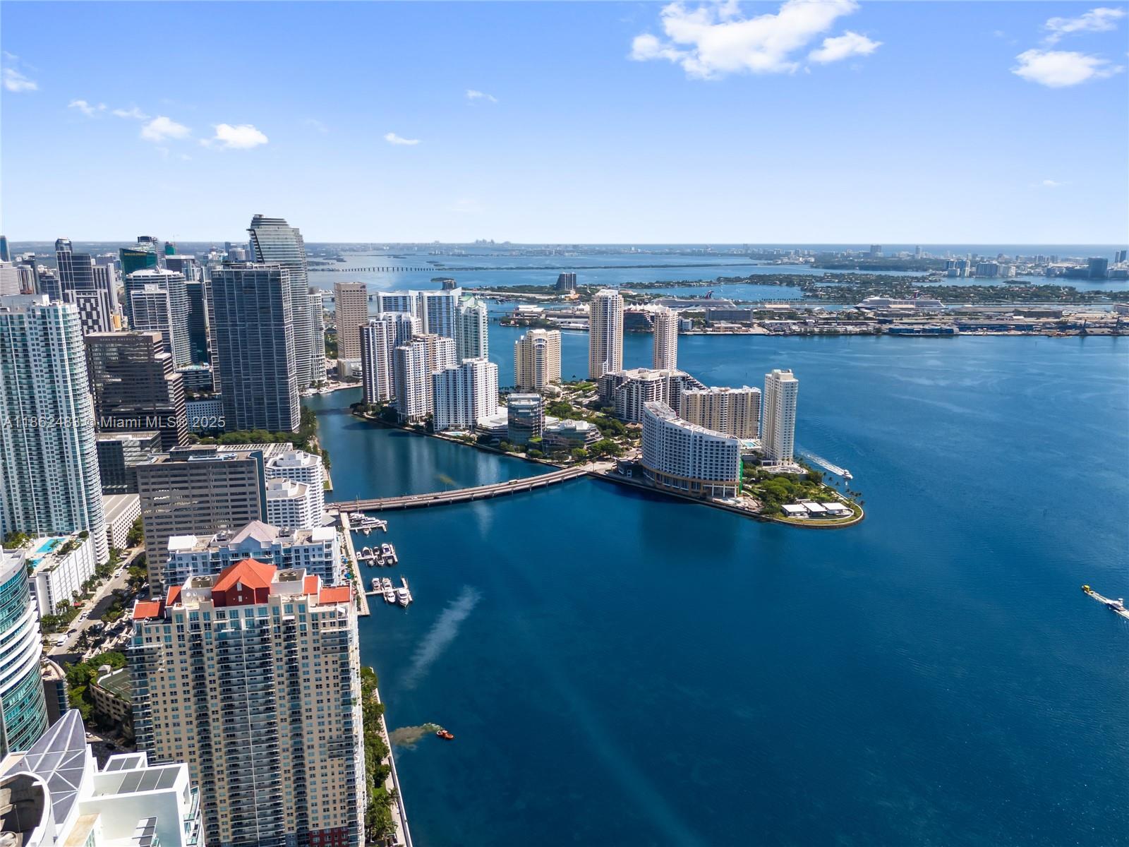 image Axis On Brickell76