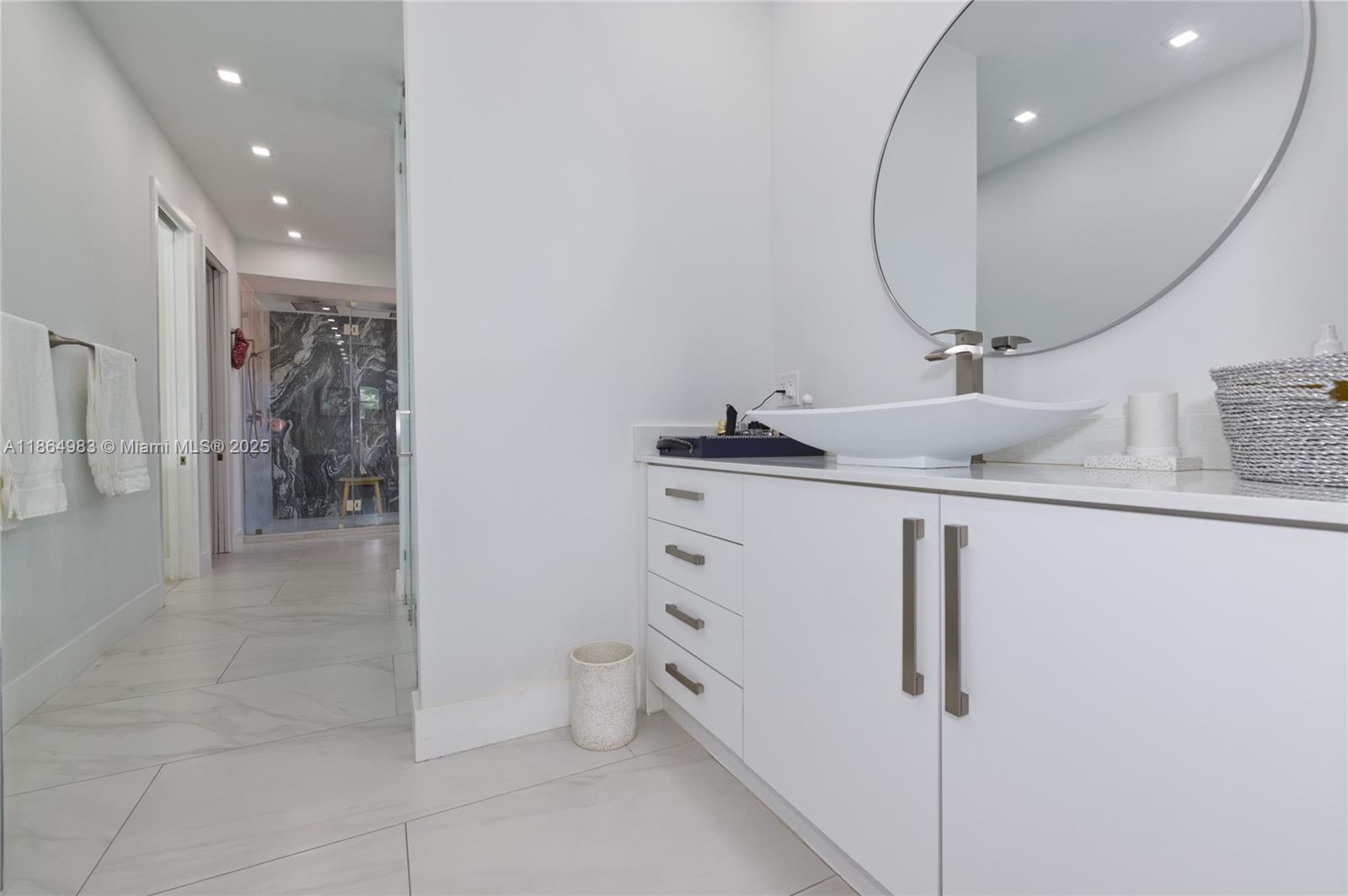 3368 NE 169th St North Miami Beach, FL 33160