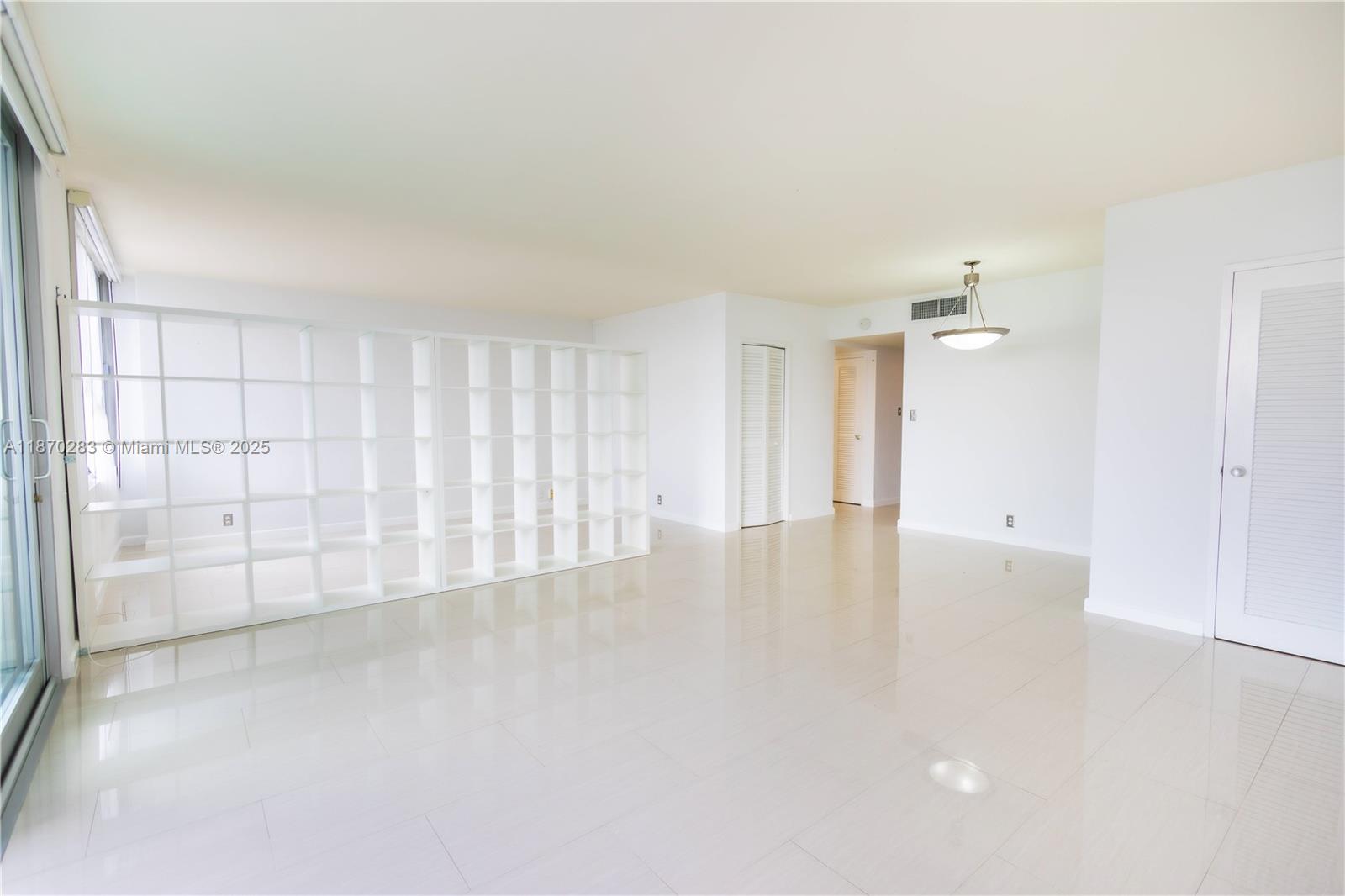 1000 West Ave #430