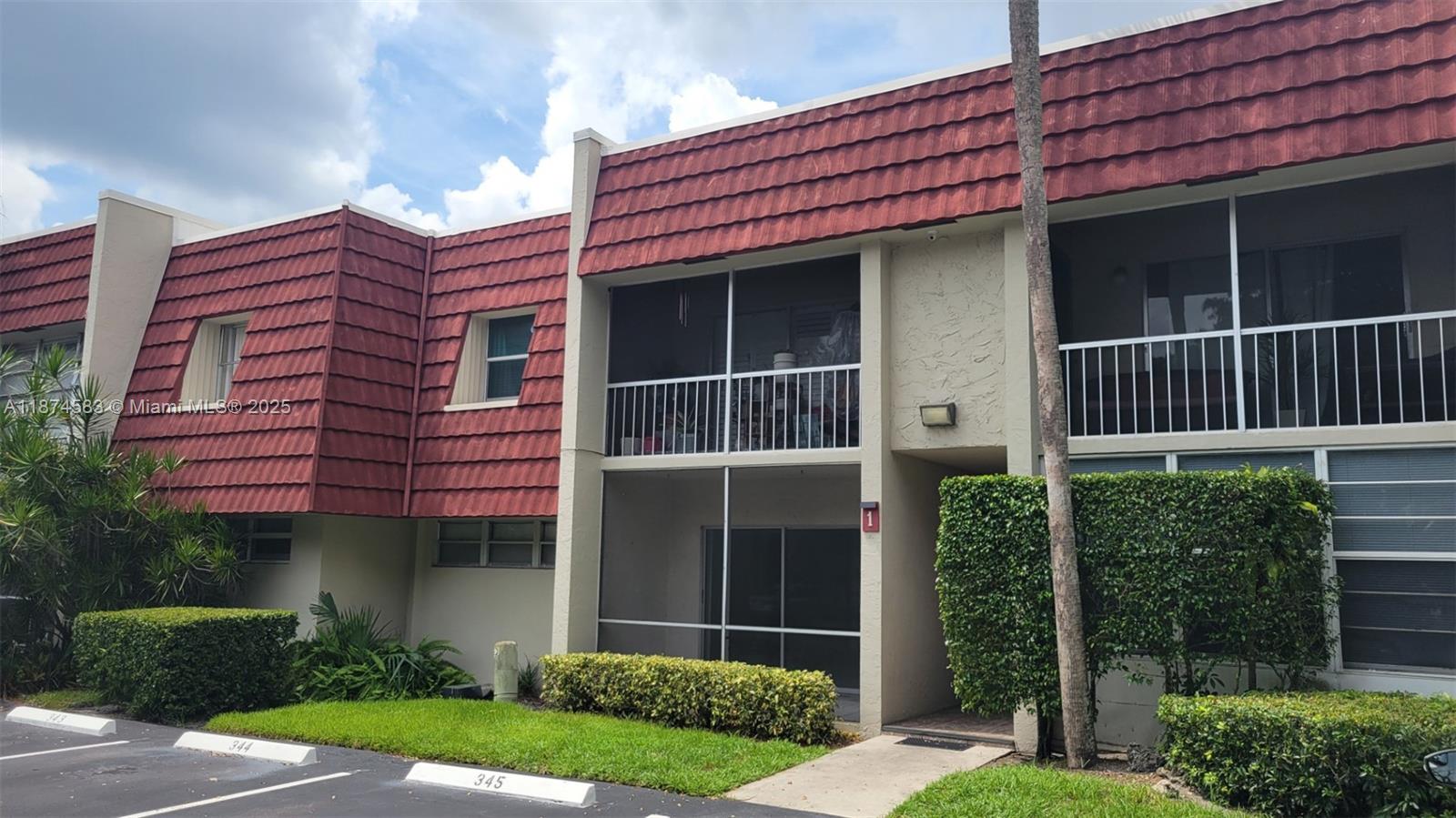 1 Jacaranda Country Clb Dr #104