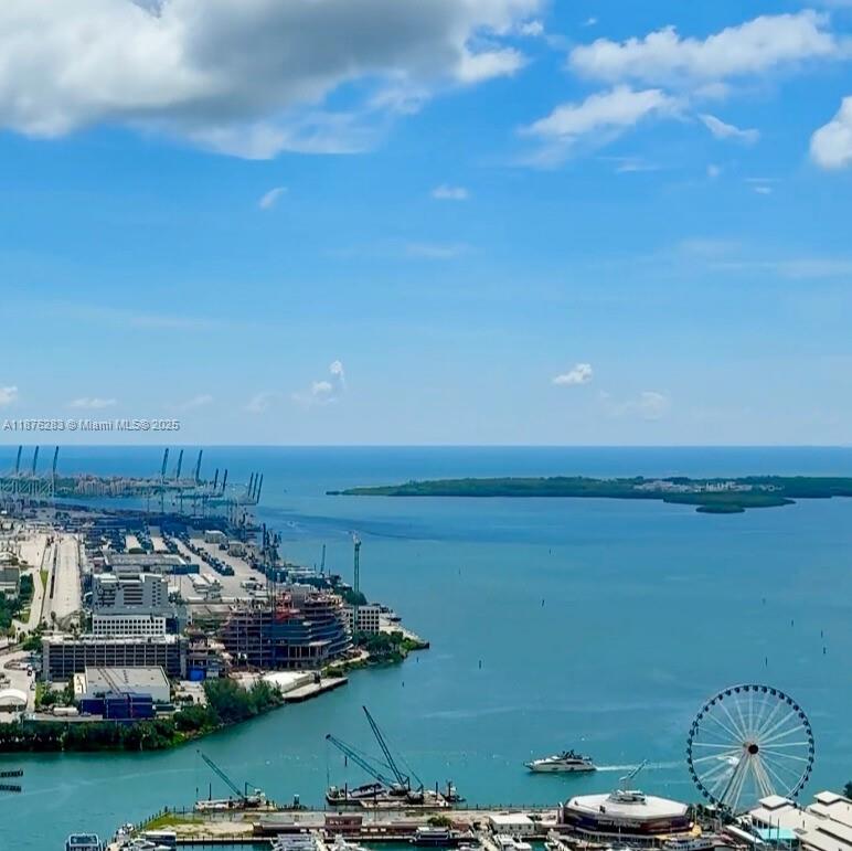 888 Biscayne Blvd #5102