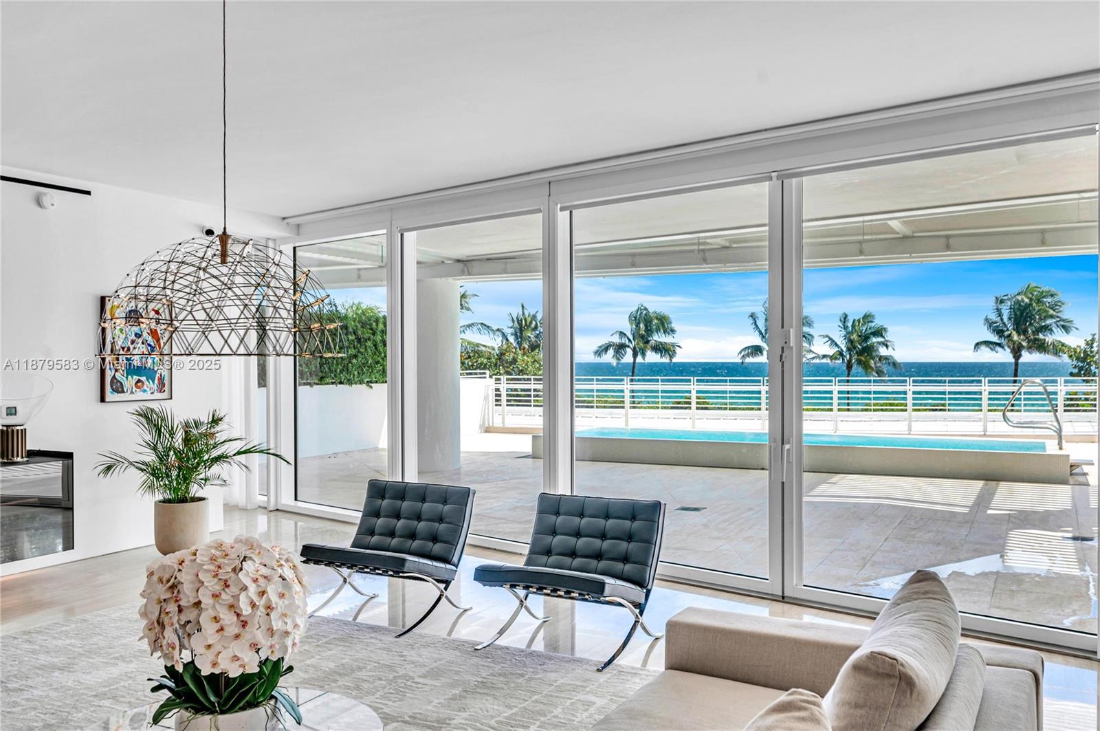 image The Surf Club8