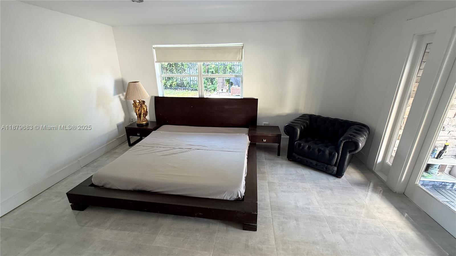 691 NW 7th St Rd Miami, FL 33136