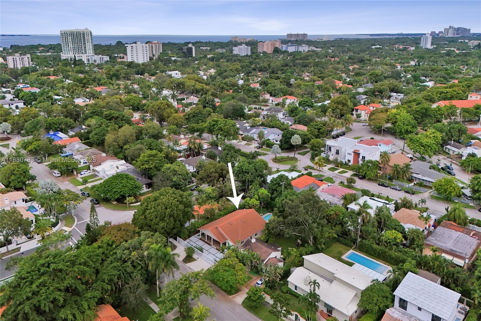 910 SW 23rd Rd Miami, FL 33129