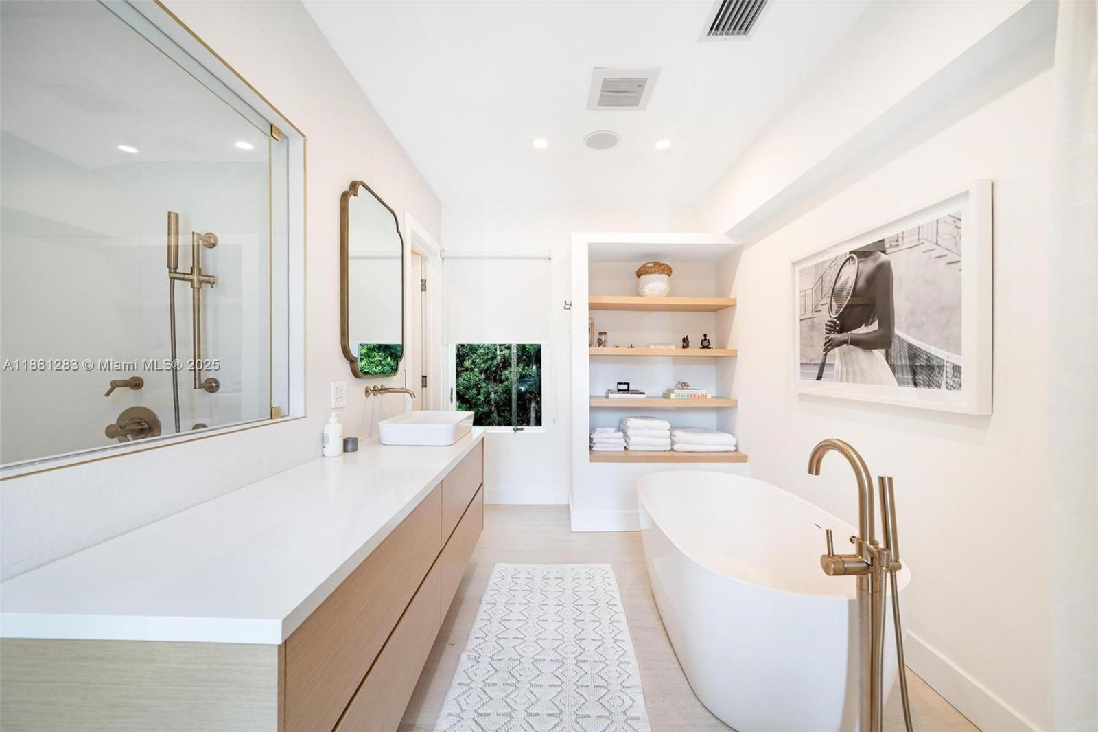 520 E Dilido Dr Miami Beach, FL 33139