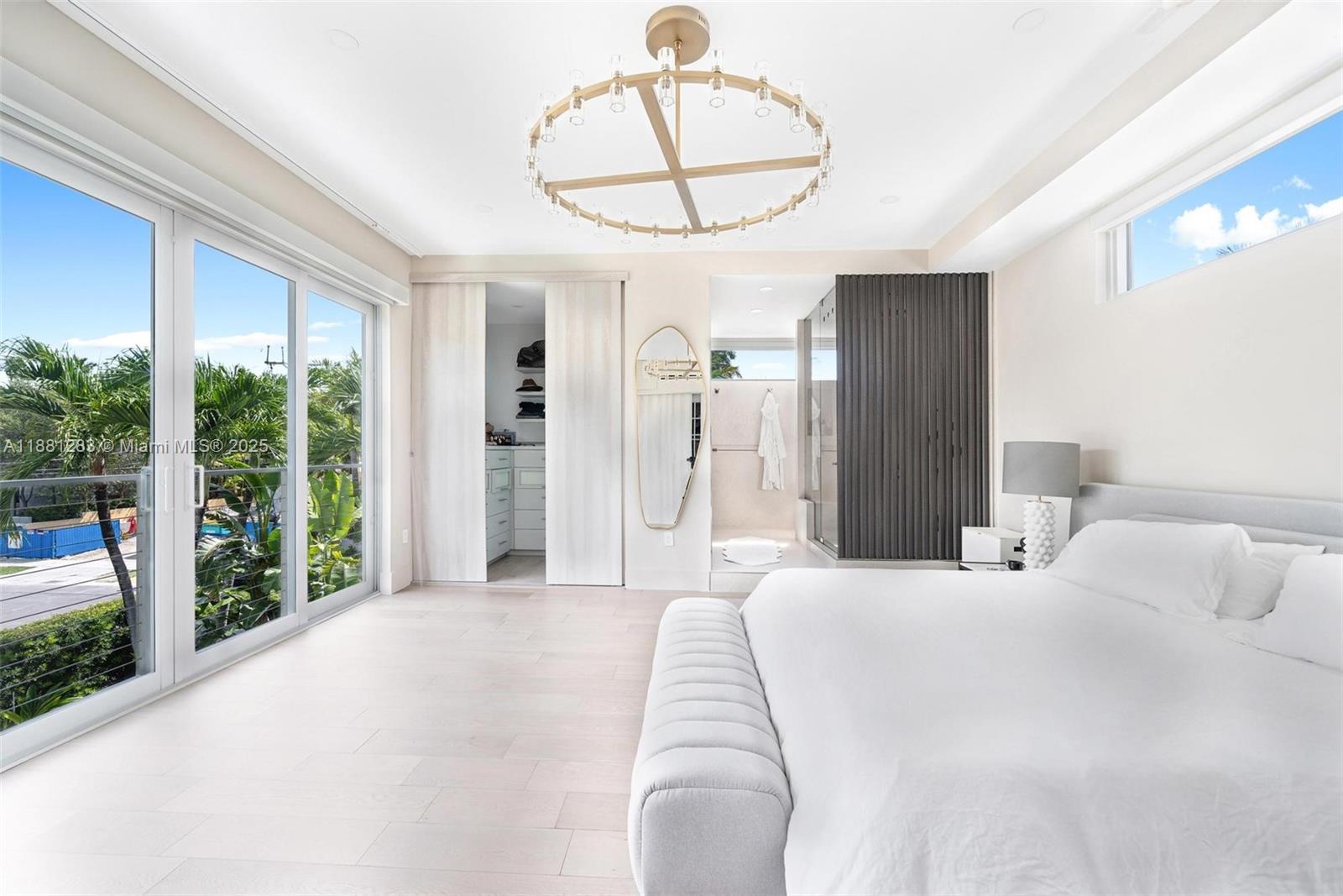 520 E Dilido Dr Miami Beach, FL 33139