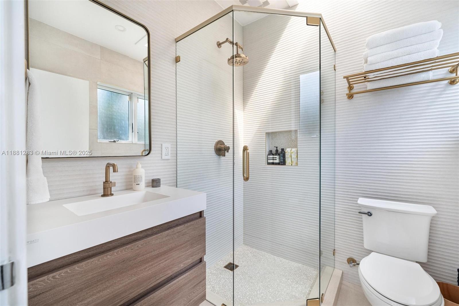 520 E Dilido Dr Miami Beach, FL 33139