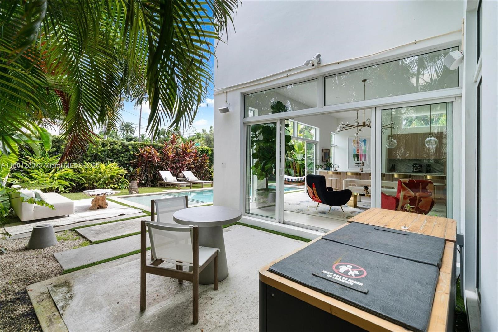 520 E Dilido Dr Miami Beach, FL 33139