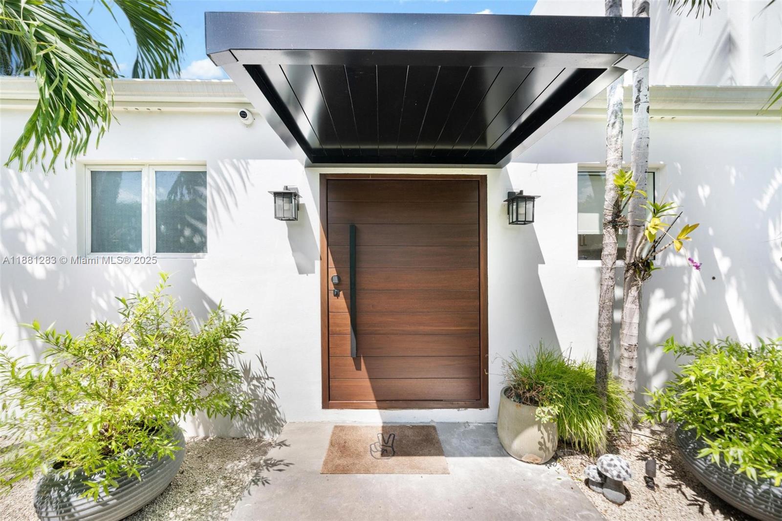 520 E Dilido Dr Miami Beach, FL 33139