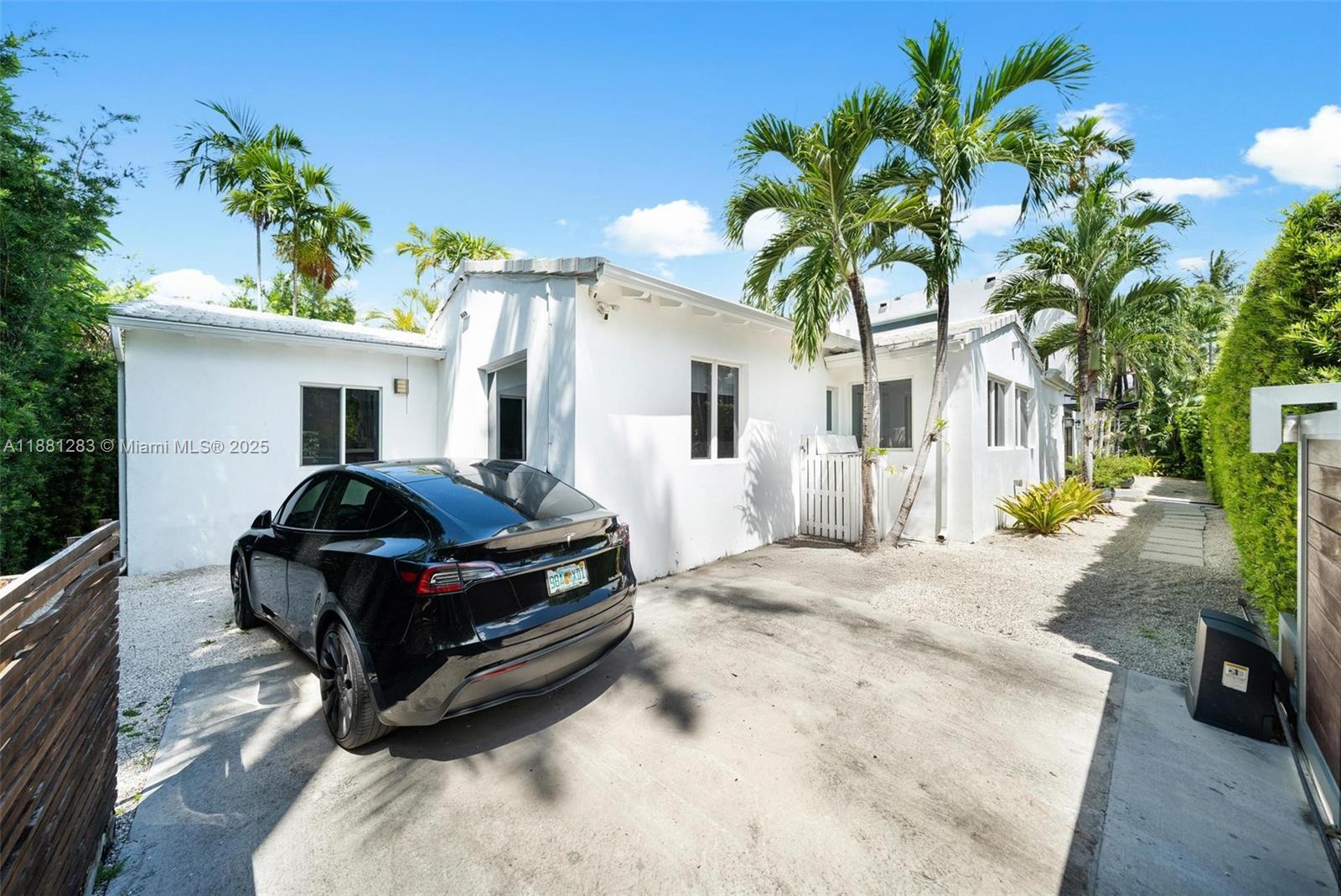 520 E Dilido Dr Miami Beach, FL 33139
