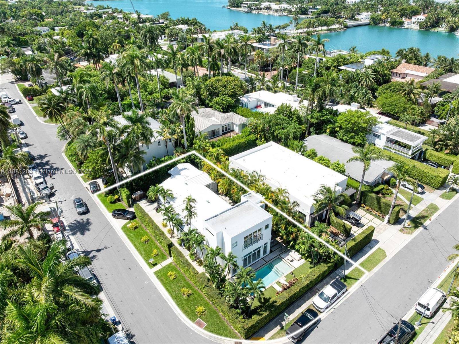 520 E Dilido Dr Miami Beach, FL 33139