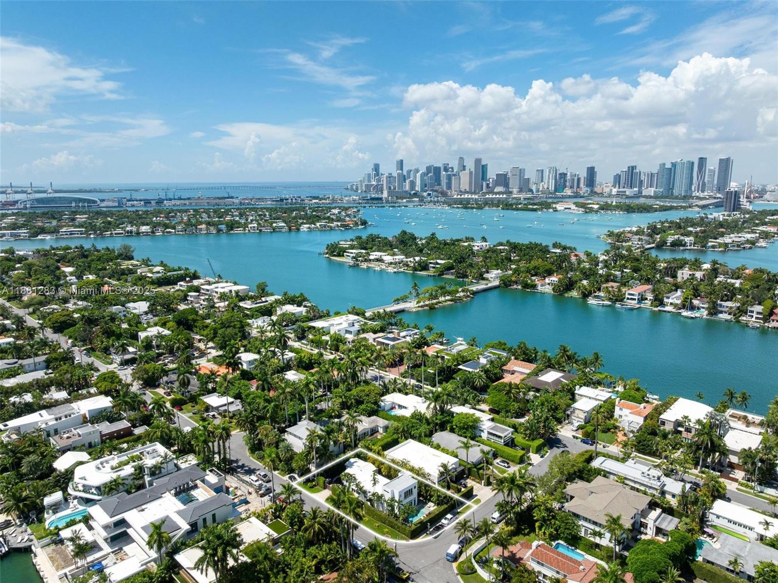 520 E Dilido Dr Miami Beach, FL 33139