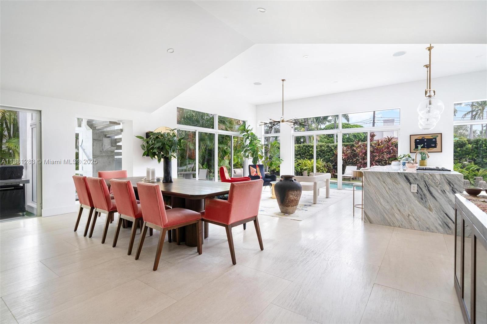 520 E Dilido Dr Miami Beach, FL 33139