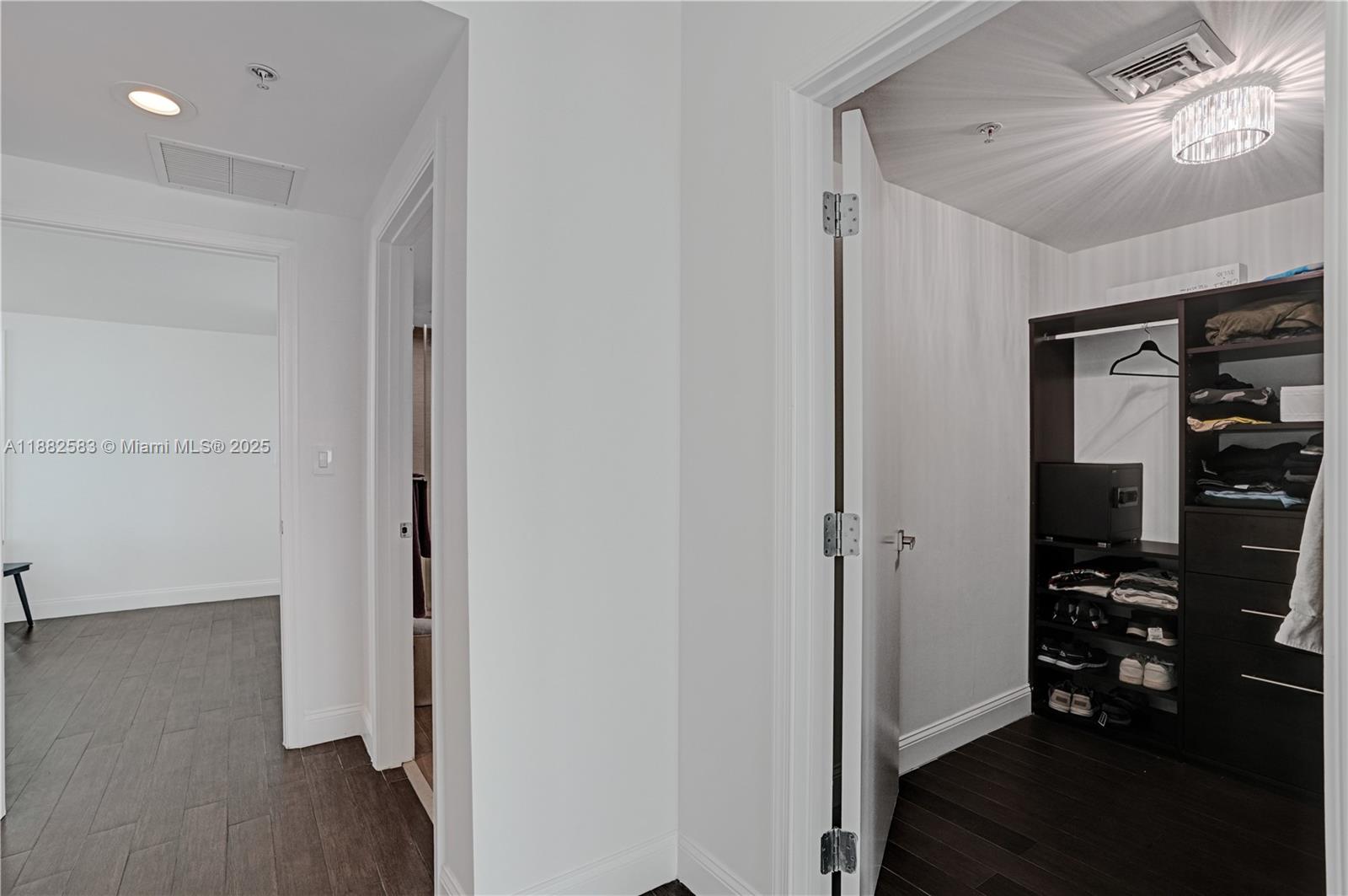 7930 East Dr #1808 North Bay Village, FL 33141