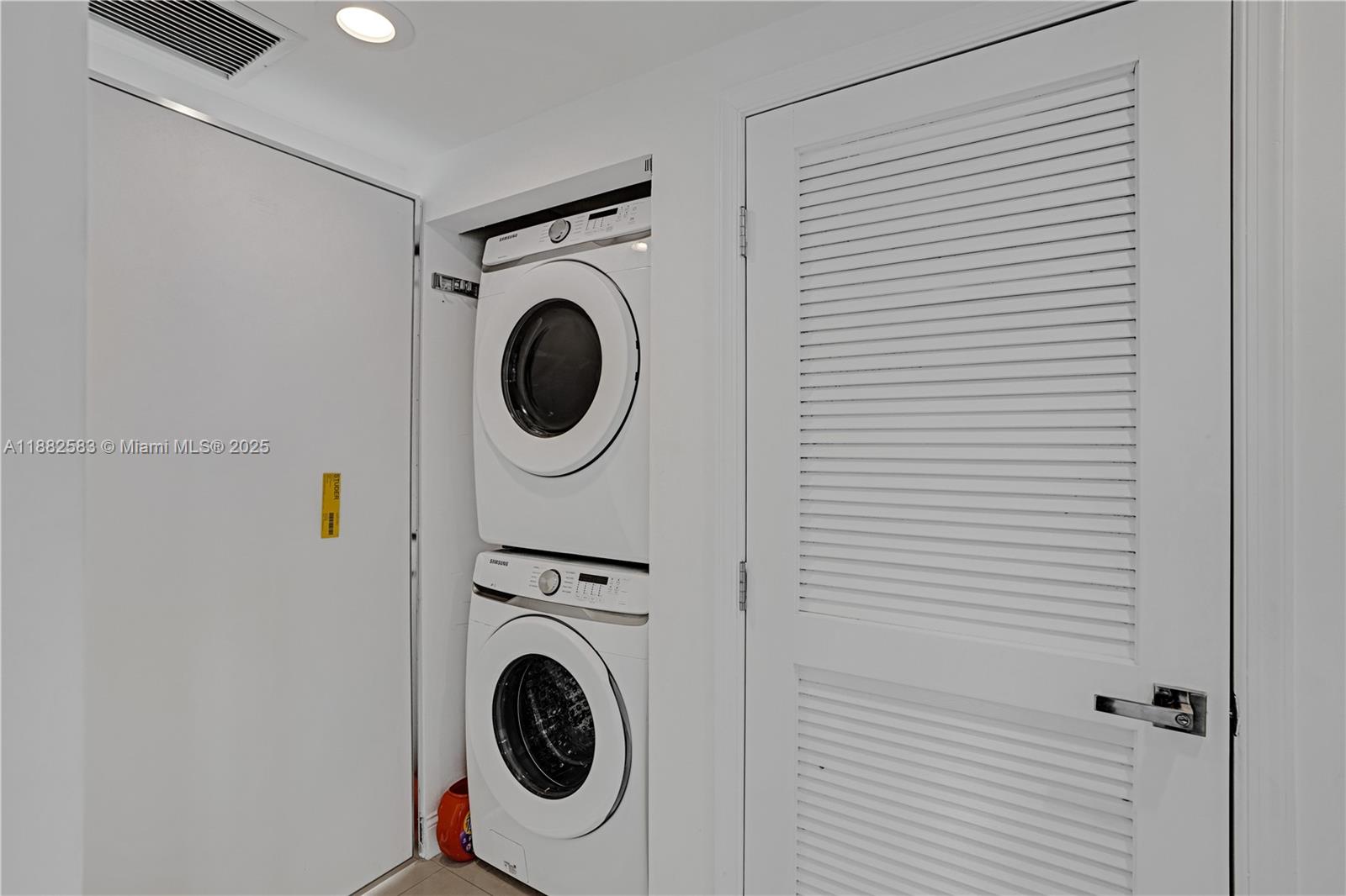 7930 East Dr #1808 North Bay Village, FL 33141