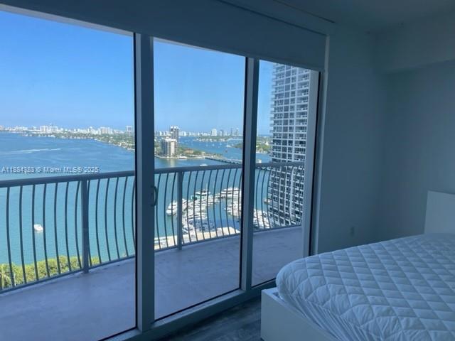 image Opera Tower Condo10