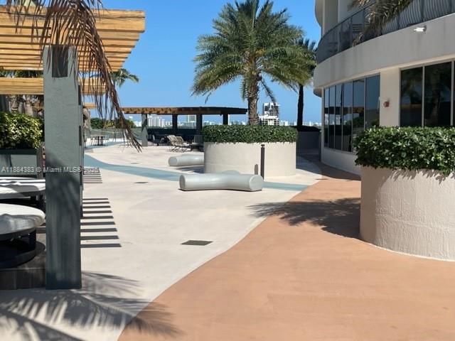 image Opera Tower Condo26