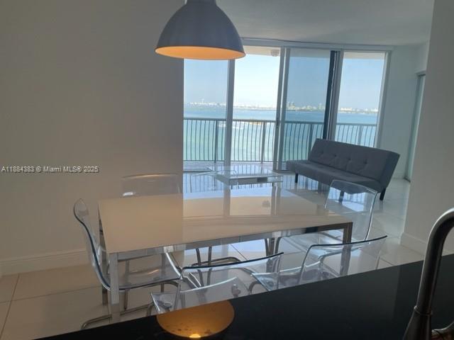 image Opera Tower Condo3