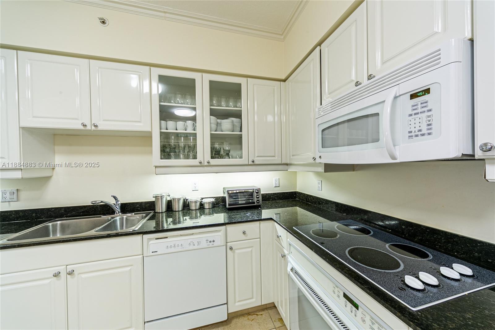 707 Crandon Blvd #408 Key Biscayne, FL 33149