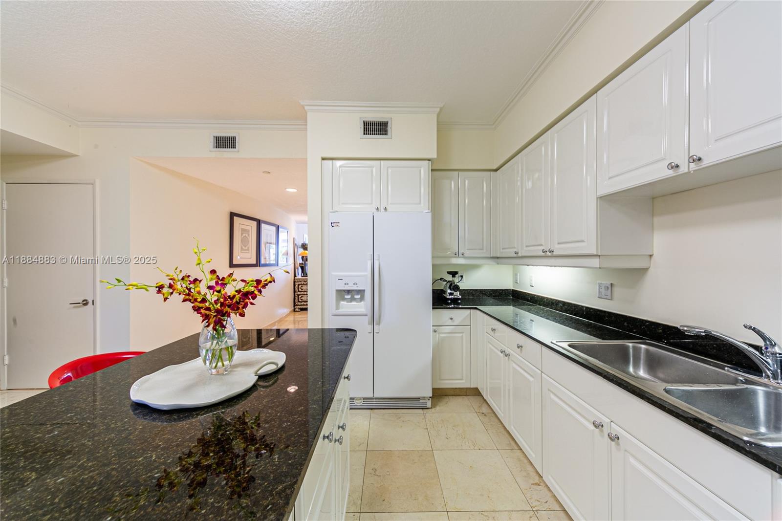 707 Crandon Blvd #408 Key Biscayne, FL 33149