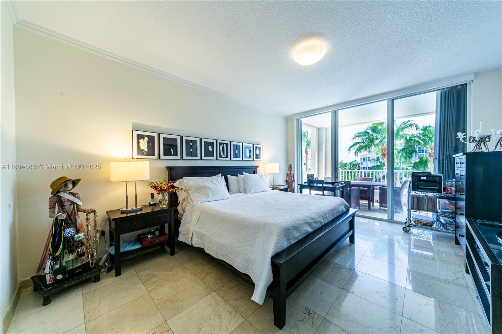 707 Crandon Blvd #408 Key Biscayne, FL 33149