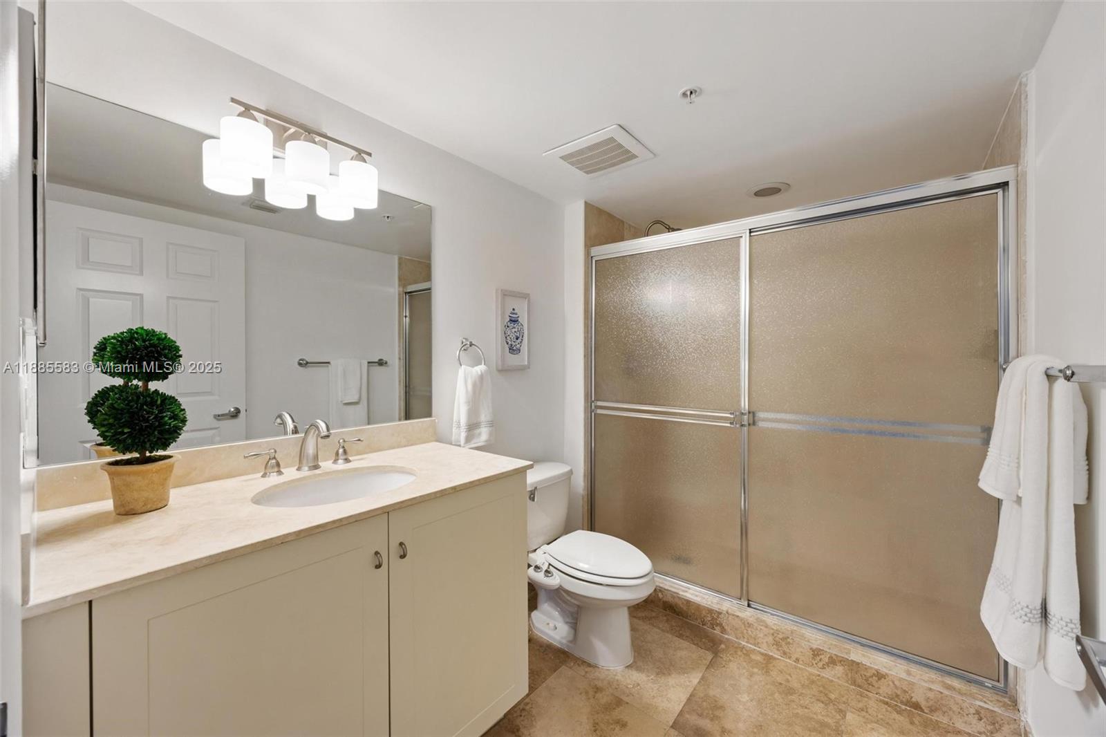 image Gables Marquis Condo20