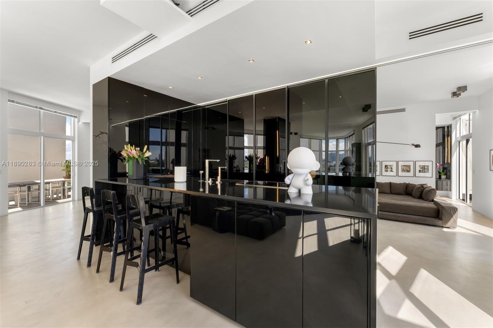 image Meridian Lofts9