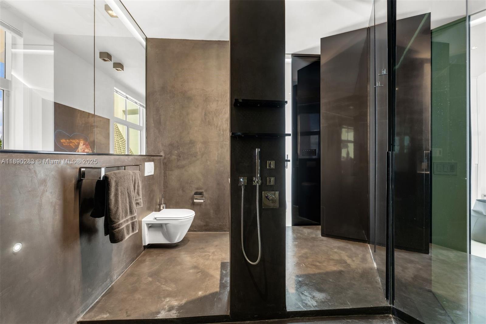 image Meridian Lofts24