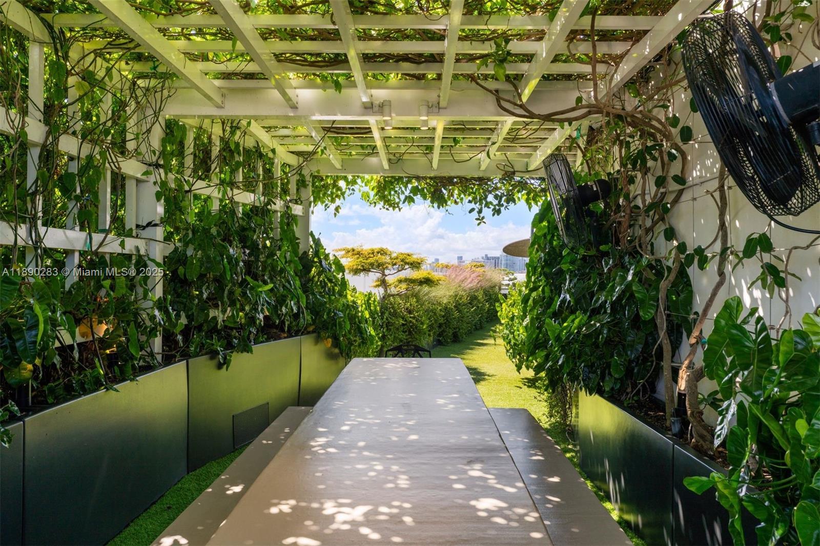 image Meridian Lofts50