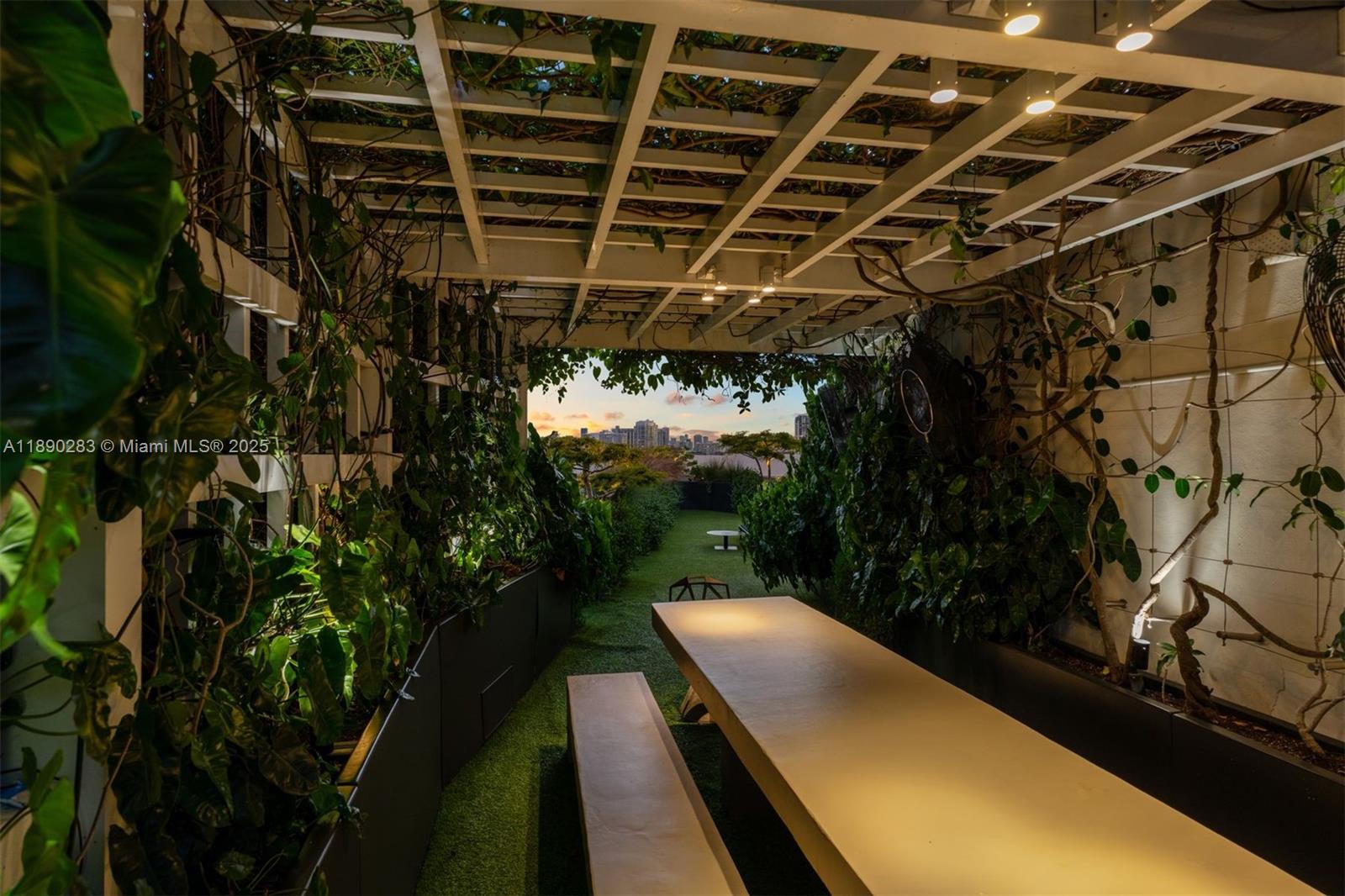 image Meridian Lofts51