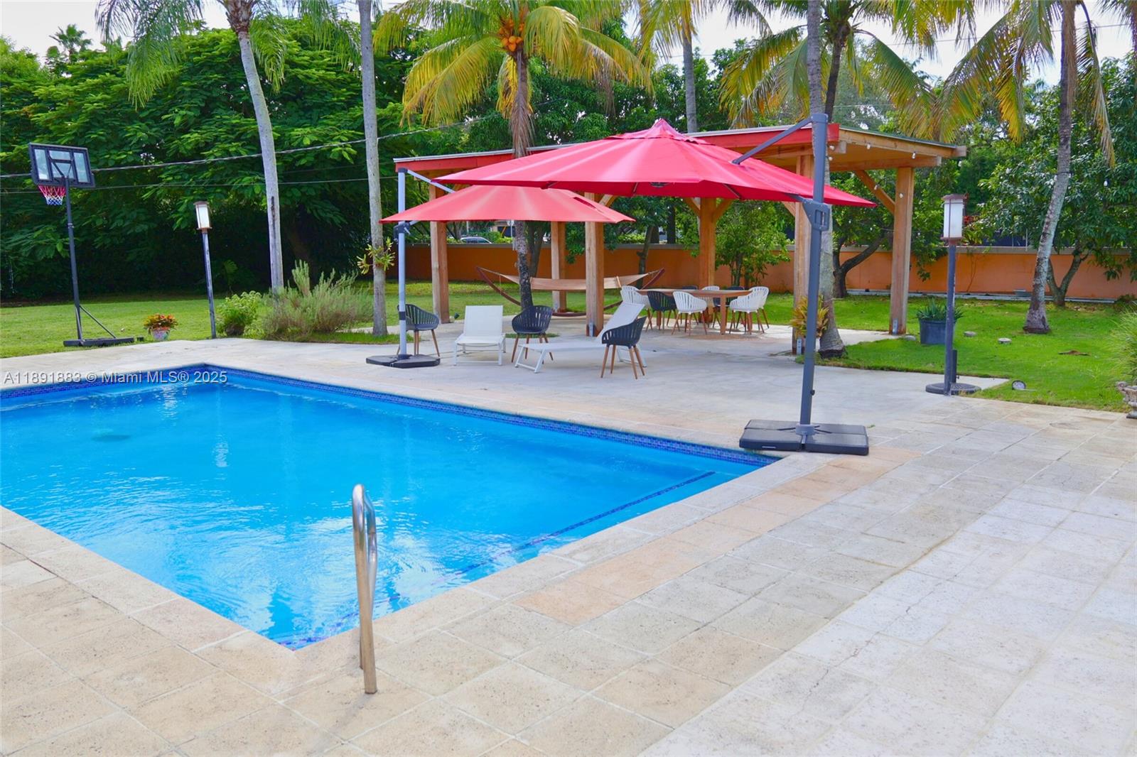 7150 SW 77th Pl Miami, FL 33143