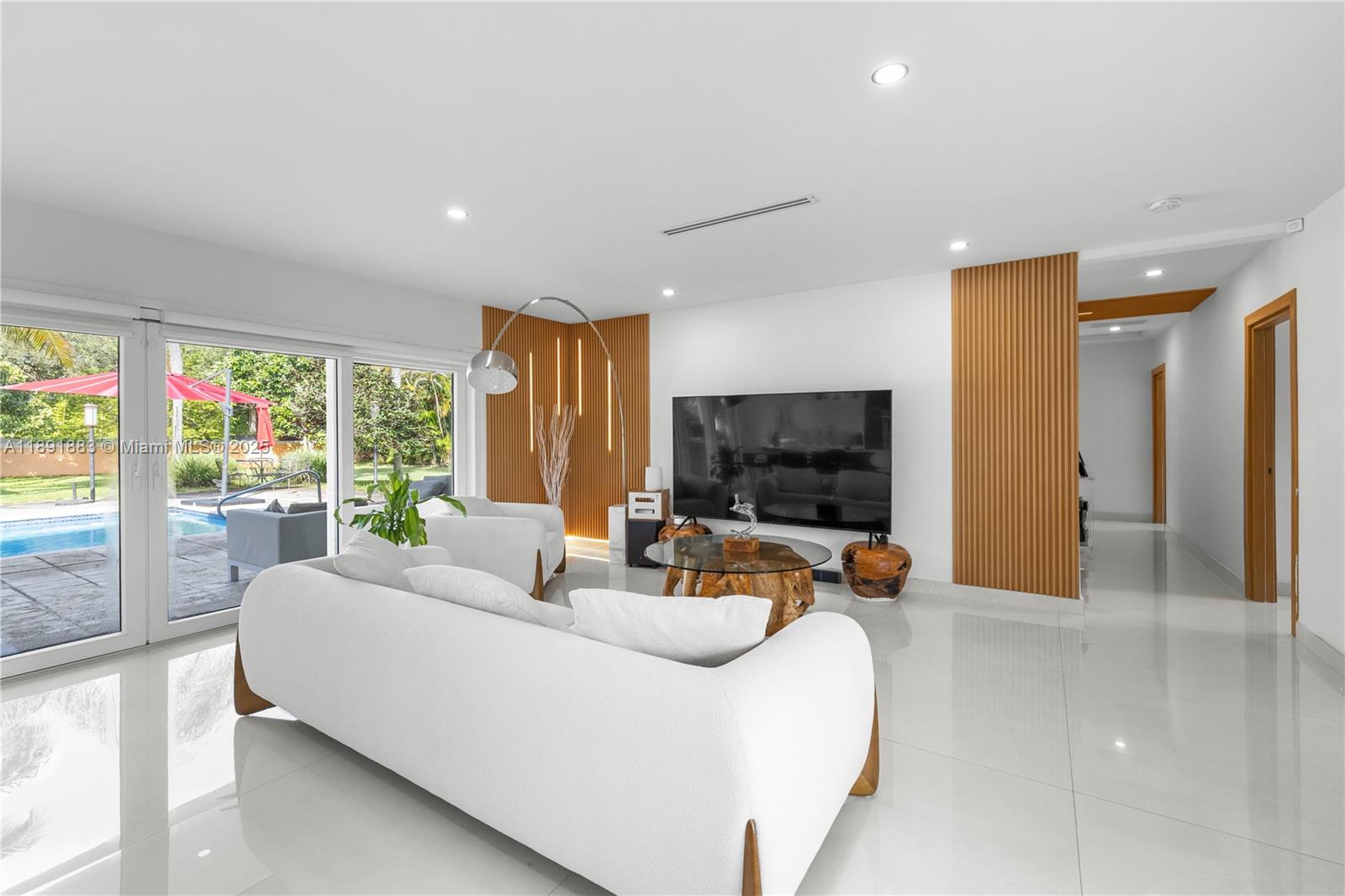 7150 SW 77th Pl Miami, FL 33143