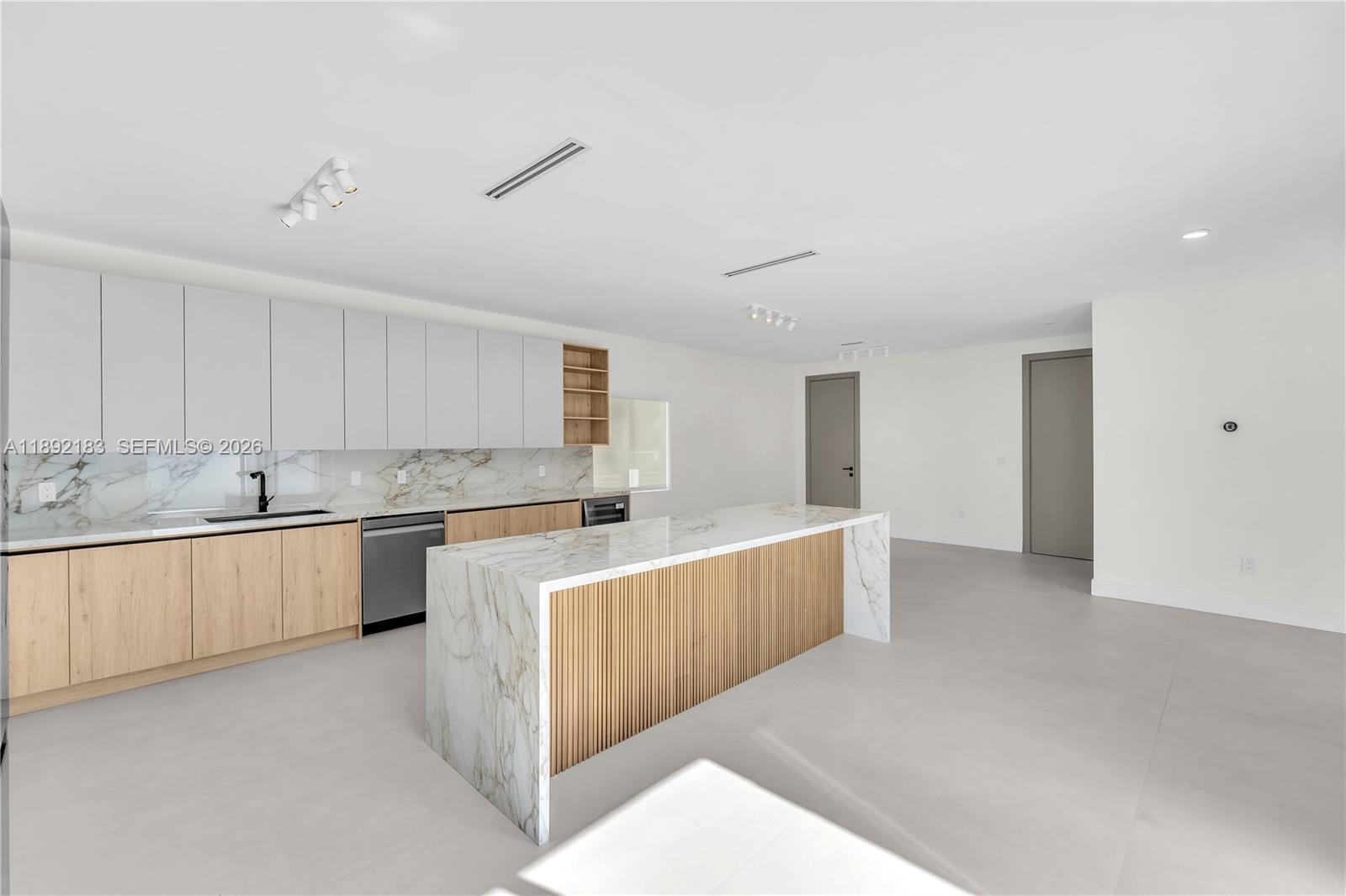 1200 SW 23rd Ct Miami, FL 33135