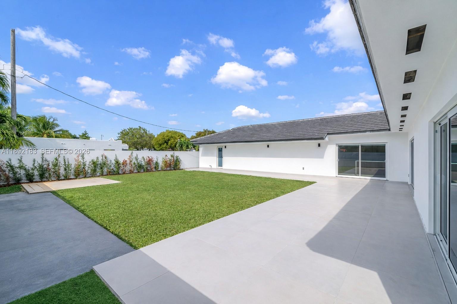 1200 SW 23rd Ct Miami, FL 33135