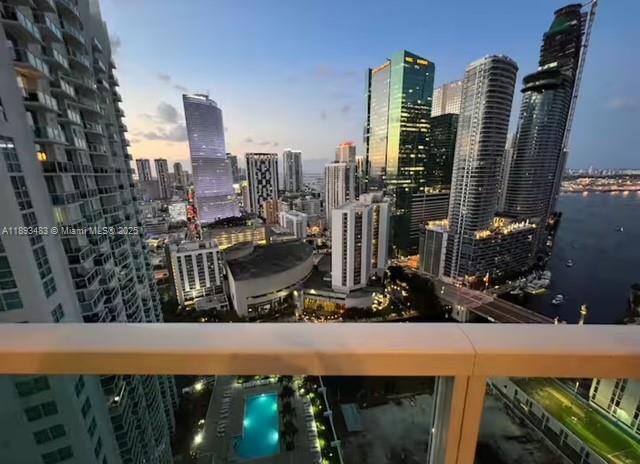 41 SE 5th St #1905 Miami, FL 33131