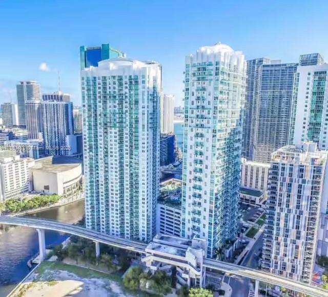 41 SE 5th St #1905 Miami, FL 33131