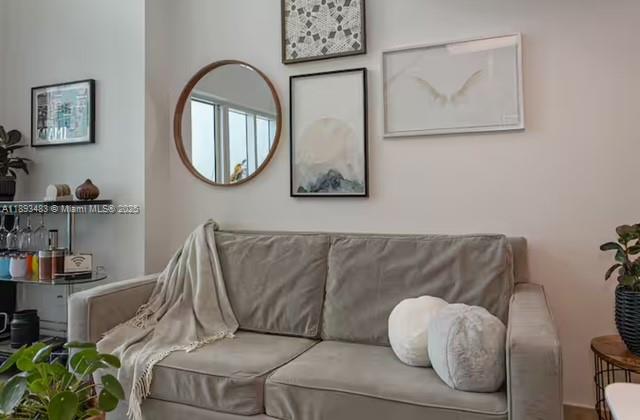 41 SE 5th St #1905 Miami, FL 33131