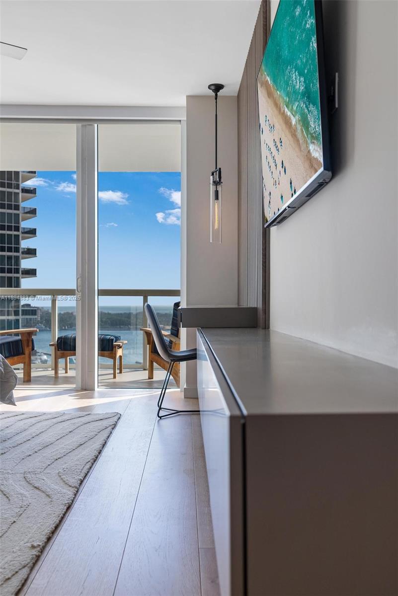 450 Alton Rd #1603 Miami Beach, FL 33139