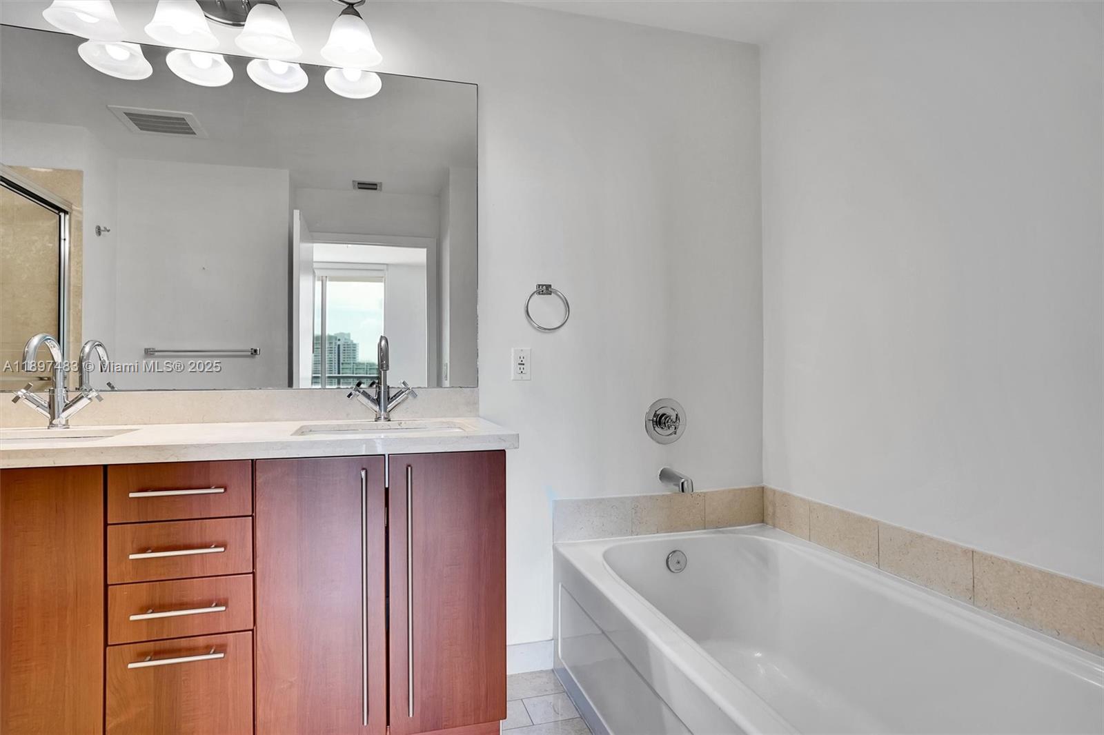 image The Axis On Brickell15