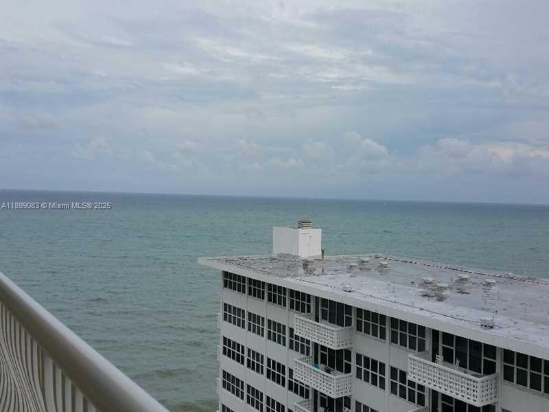4020 Galt Ocean Dr #203