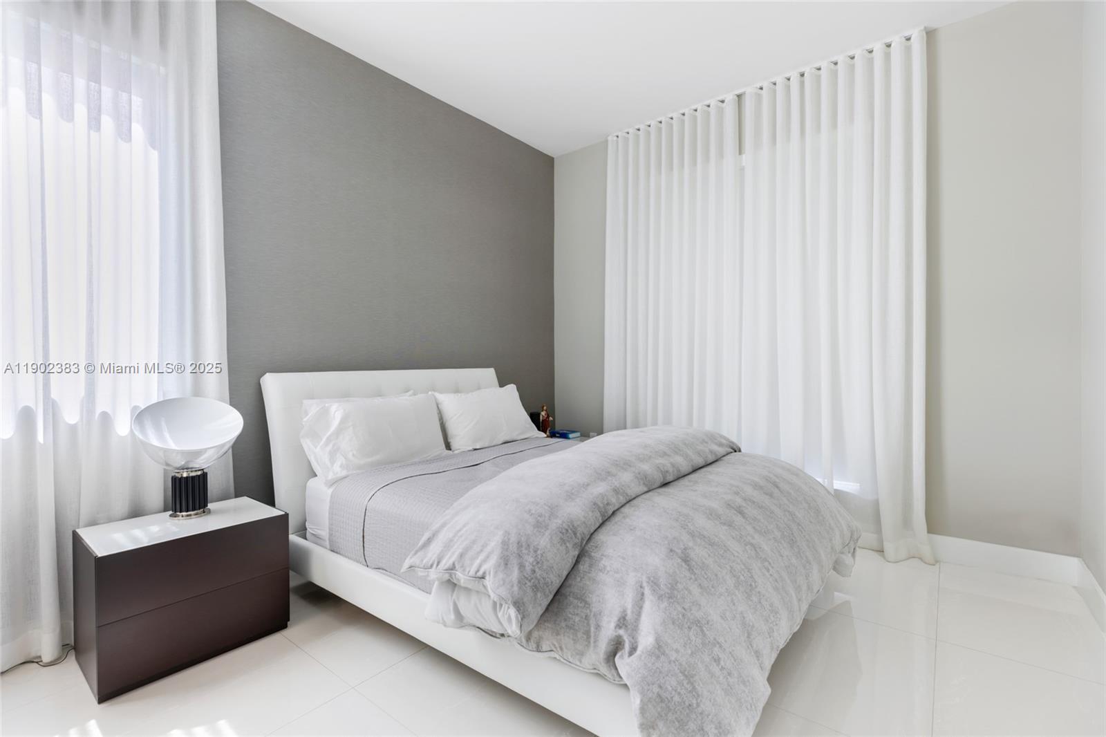 10580 NW 67th Ter Doral, FL 33178