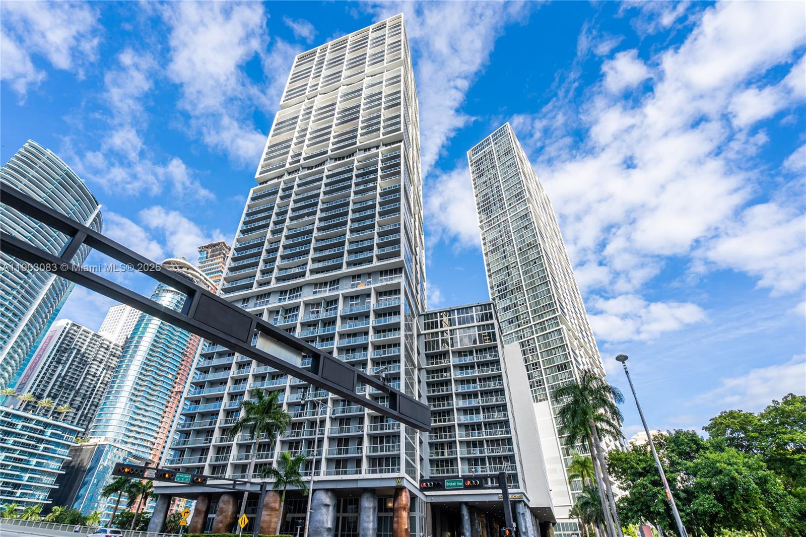 image Icon Brickell No Two30