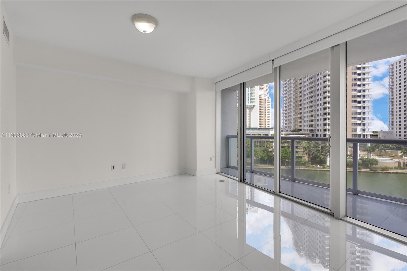 image Icon Brickell No Two3