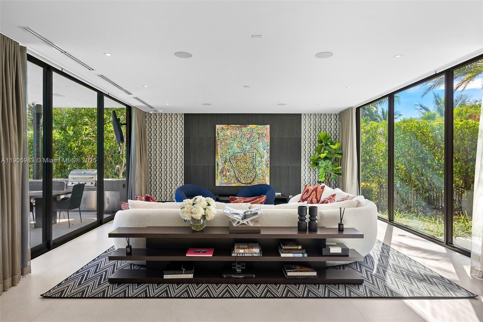 Undisclosed Address Miami Beach, FL 33140