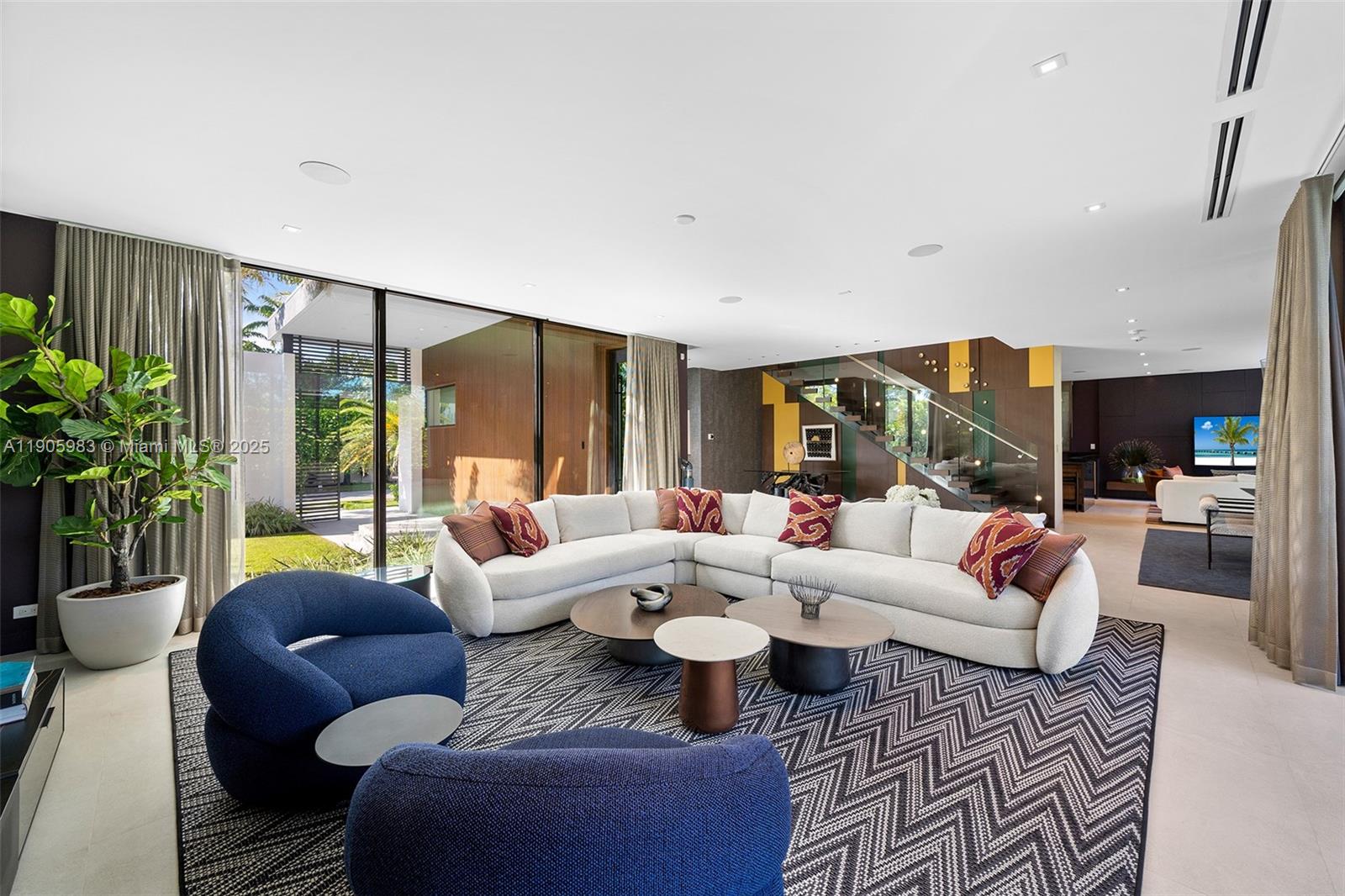 Undisclosed Address Miami Beach, FL 33140