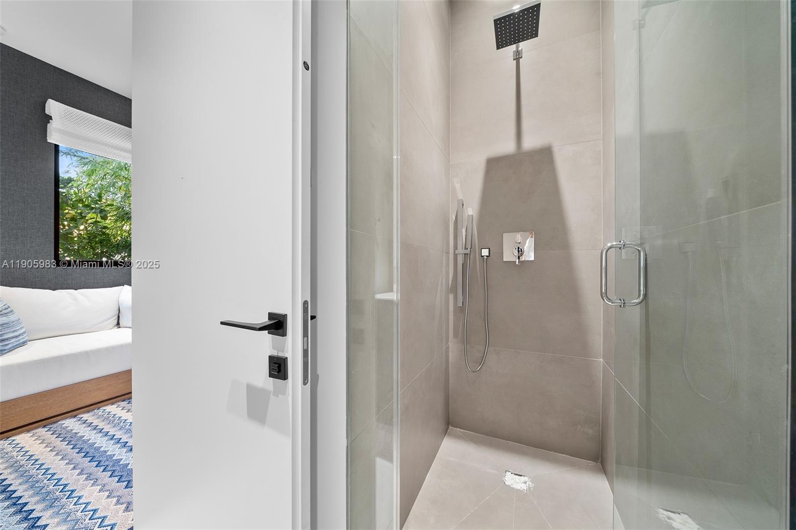 Undisclosed Address Miami Beach, FL 33140