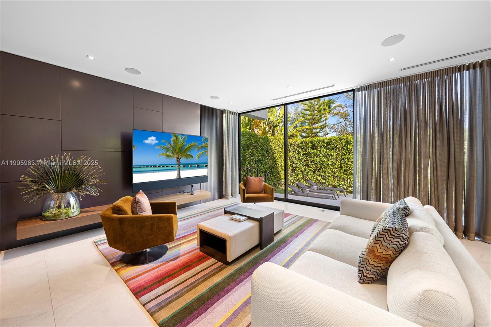 Undisclosed Address Miami Beach, FL 33140