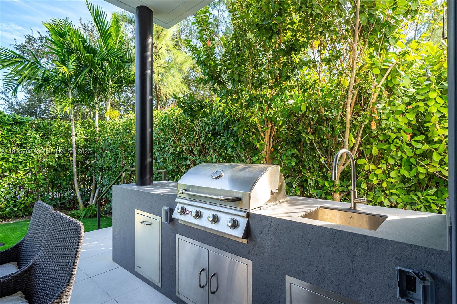 Undisclosed Address Miami Beach, FL 33140